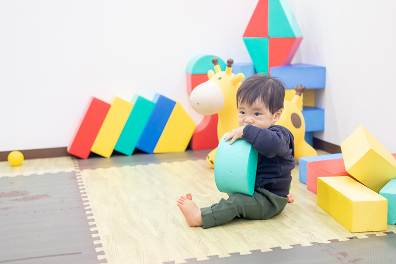 【ファーストトイ】いつ、だれが買う？渡す前の準備は？